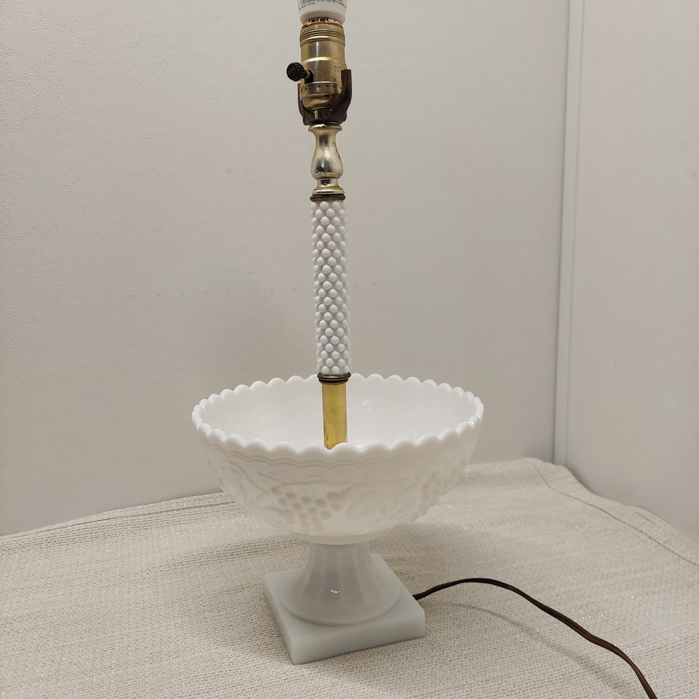 Vintage Milk Glass Hobnail Harvest Grape 20" Table Lamp White With Trinket Bowl